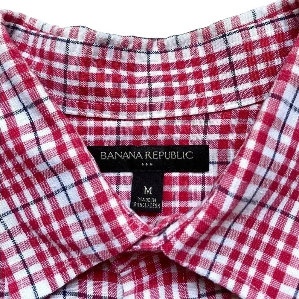 Banana Republic Red Gingham Linen Blend Men’s Button Up Shirt